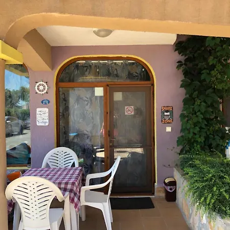 Apartment Black Sea Shark Tschernomorez