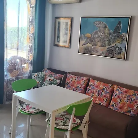 Black Sea Shark Apartament *