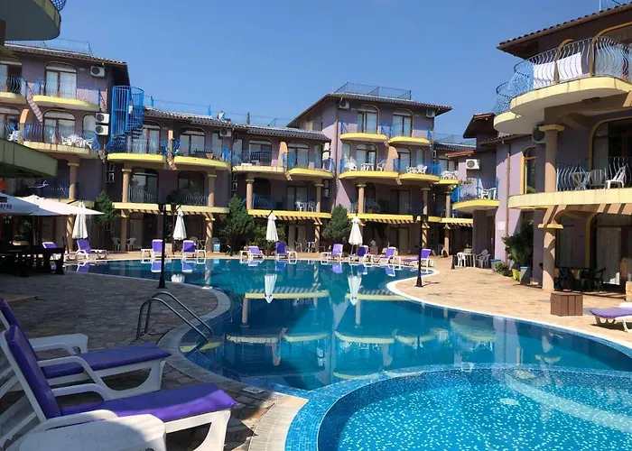 Black Sea Shark Апартамент *