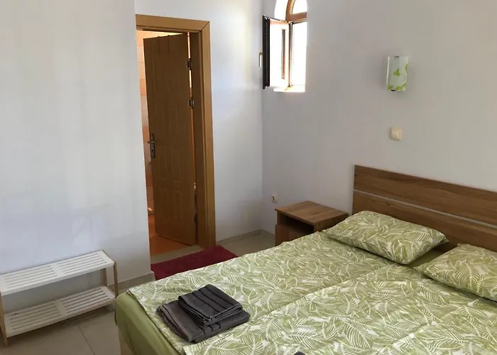 Black Sea Shark Apartment *