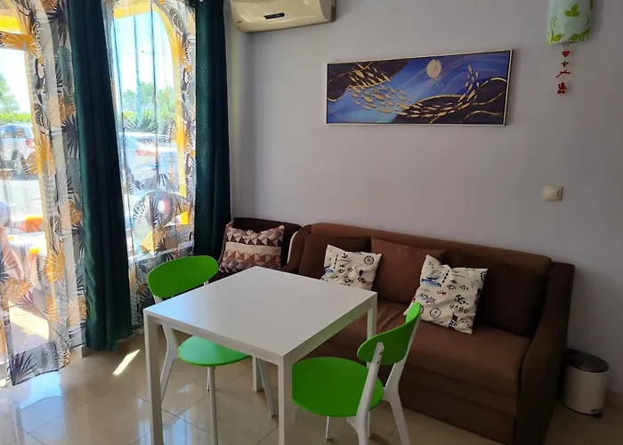 Black Sea Shark Апартамент